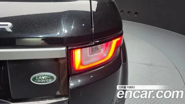 Land Rover Range Rover Evoque 2019 — ფოტო 32/35