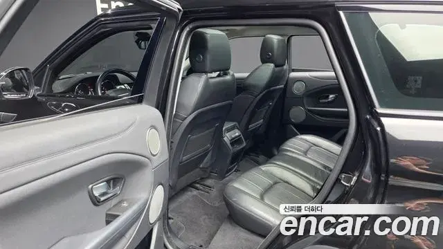 Land Rover Range Rover Evoque 2019 — ფოტო 8/35