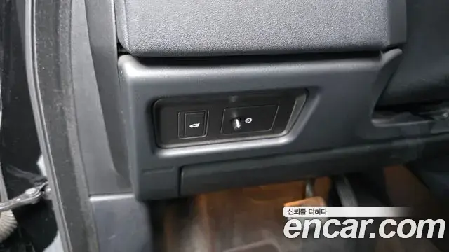 Land Rover Range Rover Evoque 2019 — ფოტო 22/35