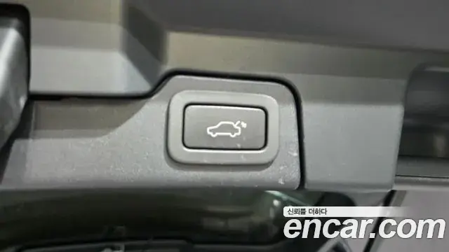 Land Rover Range Rover Evoque 2019 — ფოტო 28/35