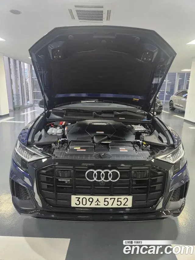 Audi Q8 2023 — Photo 20/20