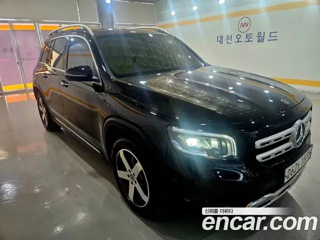 Mercedes-Benz GLB-Class 2020 — Şəkil 16/20