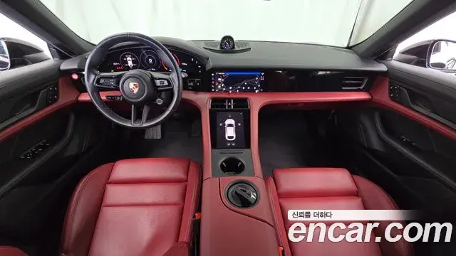 Porsche Taycan 2023 — Photo 27/34