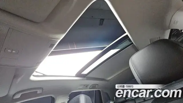 Volkswagen Tiguan 2019 — ფოტო 7/20