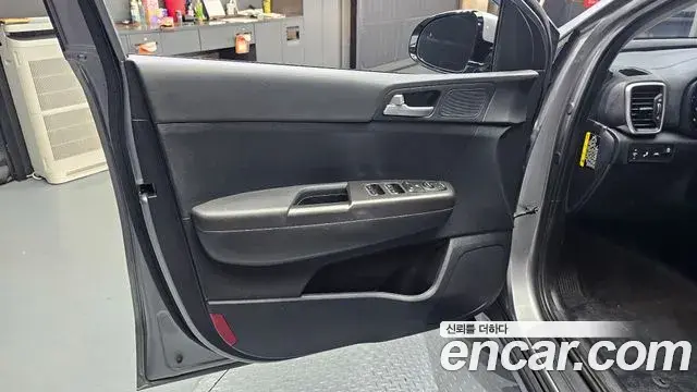 Kia Sportage The Bold 2020 — Photo 18/33
