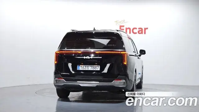 Kia Carnival 2025 — ფოტო 9/34