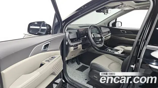 Kia Carnival 2025 — ფოტო 18/34