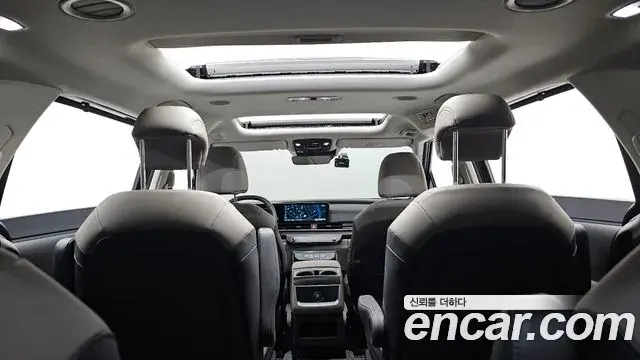 Kia Carnival 2025 — ფოტო 30/34