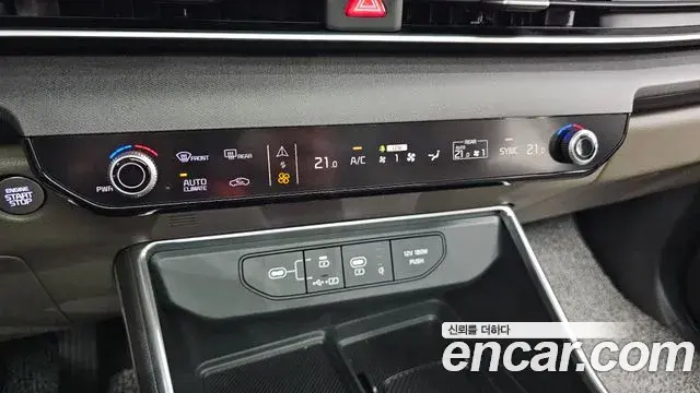 Kia Carnival 2025 — ფოტო 27/34