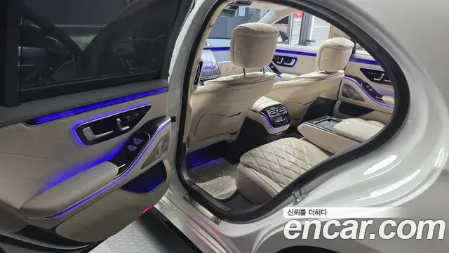 Mercedes-Benz S-Class 2023 — Фото 11/20