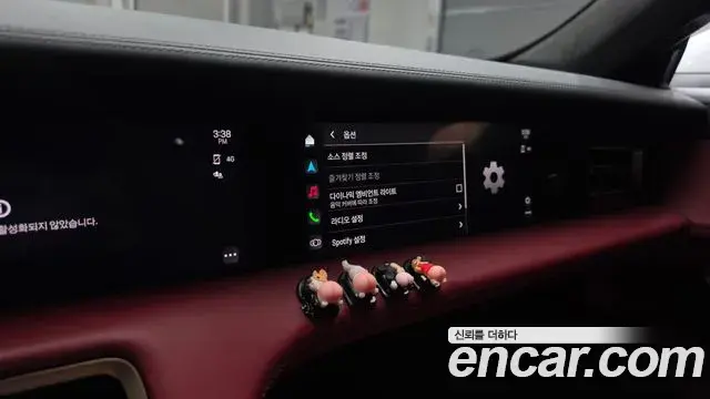 Porsche Taycan 2021 — Photo 24/36