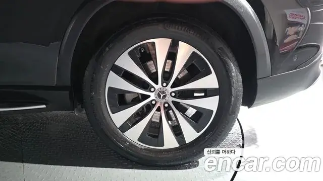 Mercedes-Benz GLE-Class 2023 — ფოტო 20/43