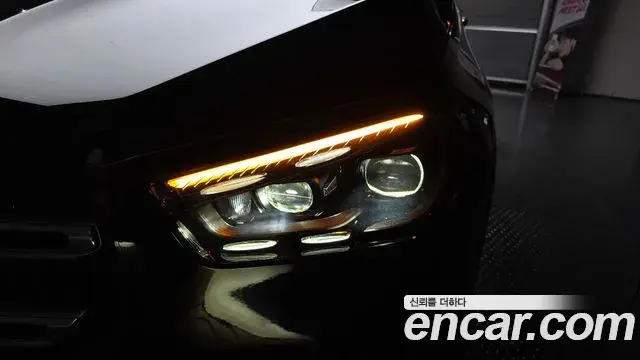 Mercedes-Benz GLE-Class 2023 — ფოტო 30/43