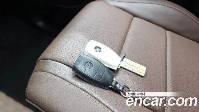 Mercedes-Benz GLE-Class 2023 — ფოტო 26/43