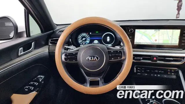 Kia K5 2021 — Photo 6/33
