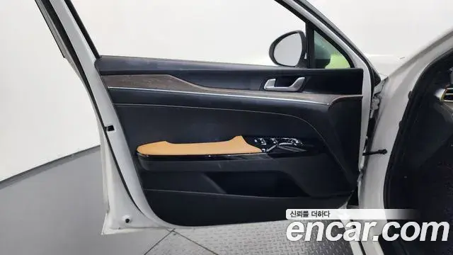 Kia K5 2021 — Photo 33/33