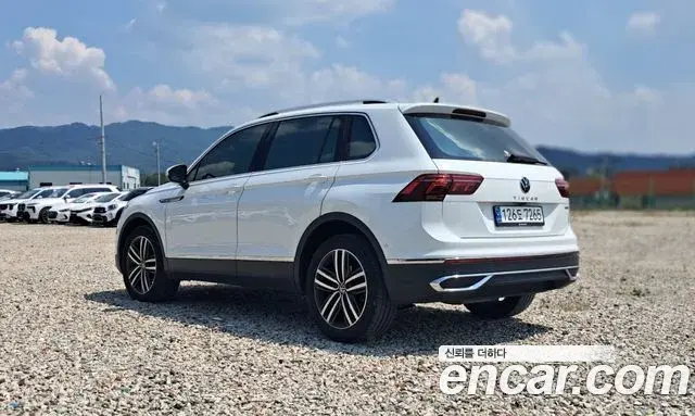 Volkswagen Tiguan 2023 — Şəkil 20/20