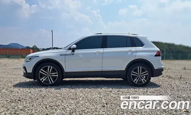 Volkswagen Tiguan 2023 — Şəkil 8/20