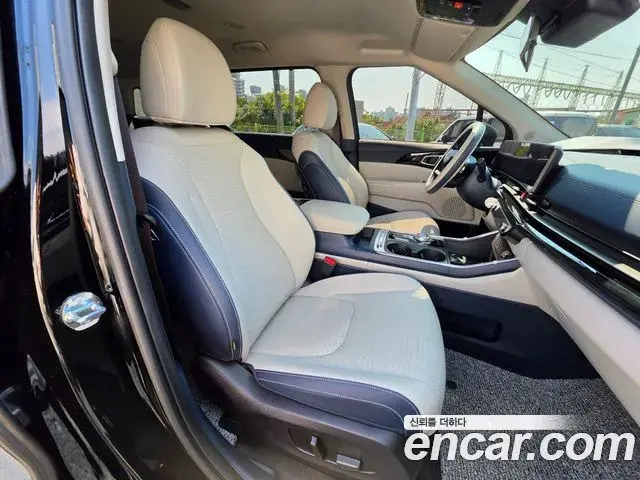 Kia Carnival 2025 — ფოტო 14/20