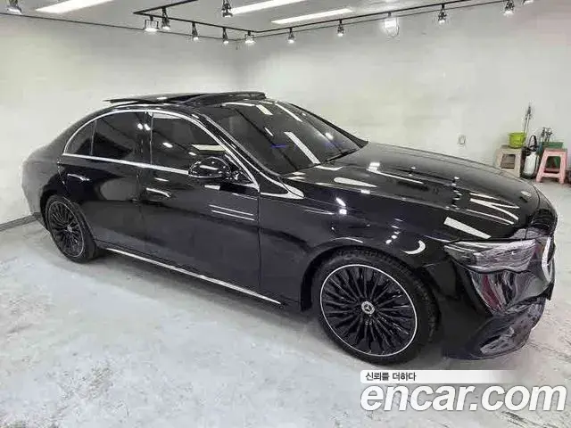 Mercedes-Benz E-Class 2025 — ფოტო 2/20
