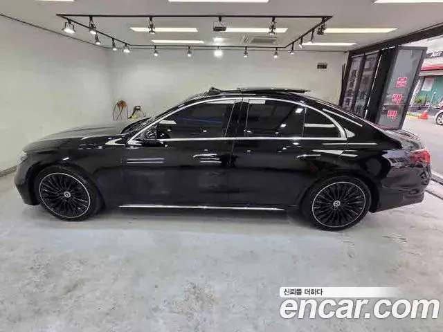 Mercedes-Benz E-Class 2025 — ფოტო 1/20