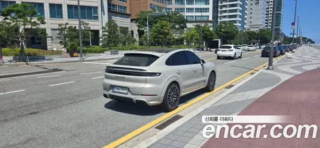 Porsche Cayenne 2024 — Şəkil 19/19