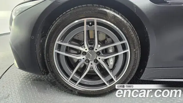 Mercedes-Benz SL-Class 2025 — Photo 13/20
