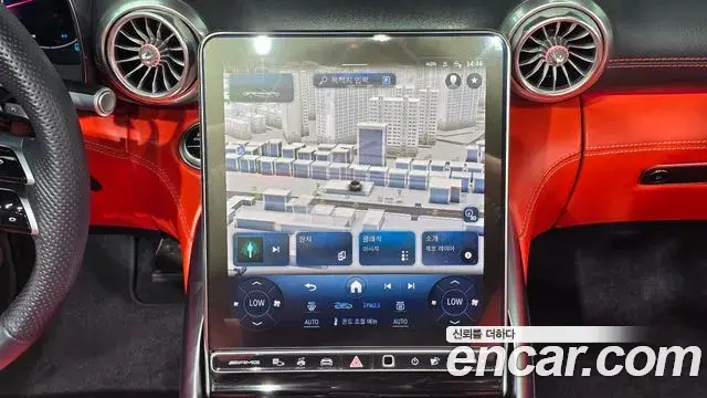 Mercedes-Benz SL-Class 2025 — Photo 15/20