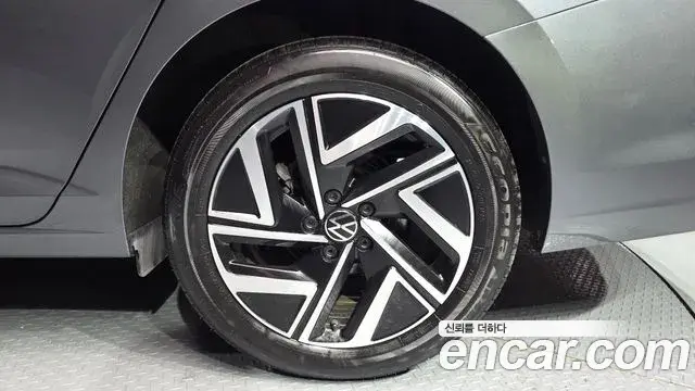 Volkswagen Jetta 2024 — Şəkil 5/28
