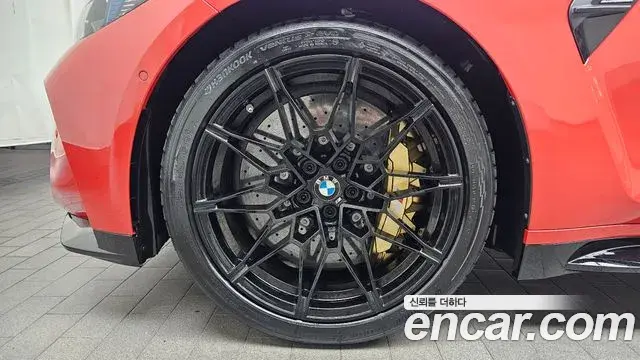 BMW M3 2025 — Photo 19/32