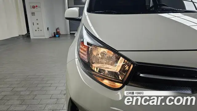 Kia Morning Urban 2022 — Photo 7/30
