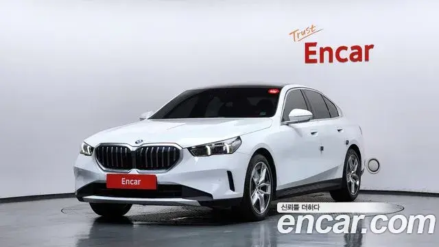 BMW 5 Series 2024 — ფოტო 10/20