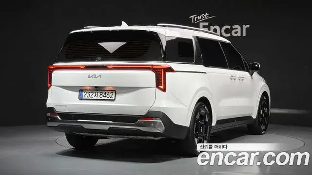 Kia Carnival 2025 — Фото 2/20