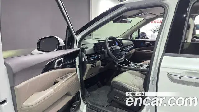 Kia Carnival 2025 — Фото 10/20