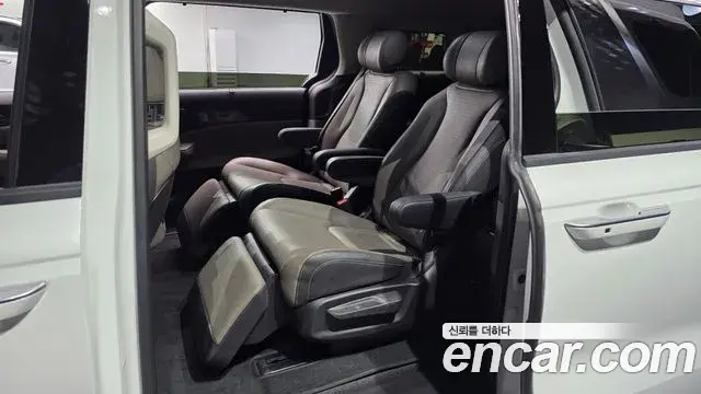 Kia Carnival 2025 — Фото 11/20