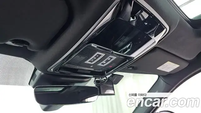 Land Rover Range Rover Velar 2019 — Şəkil 16/20