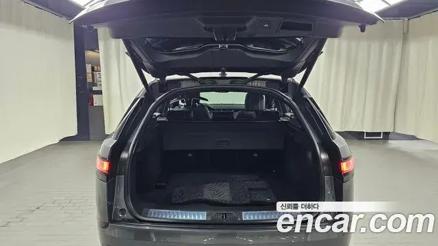 Land Rover Range Rover Velar 2019 — Şəkil 18/20