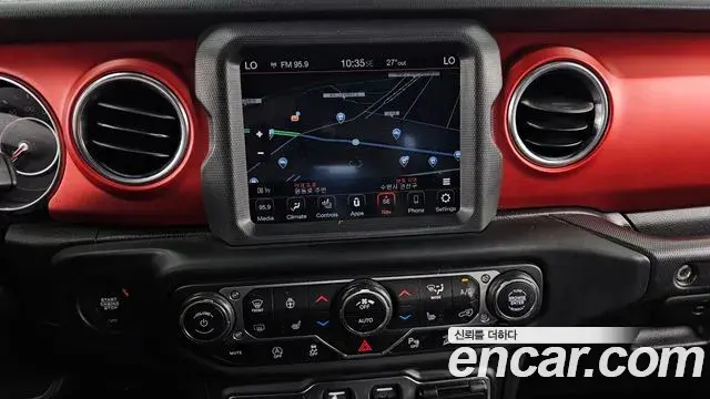 Jeep Wrangler 2020 — Фото 15/20