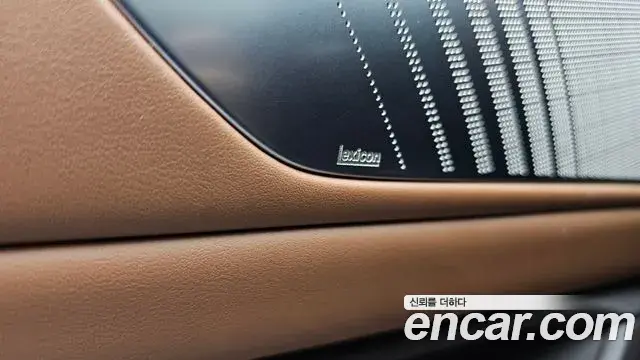 Genesis Electrified G80 2022 — Фото 17/20