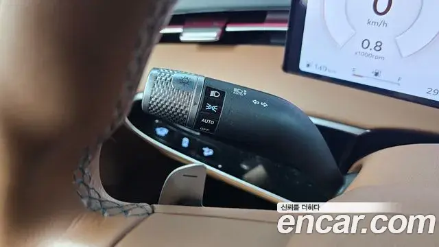 Genesis GV70 2026 — ფოტო 23/32