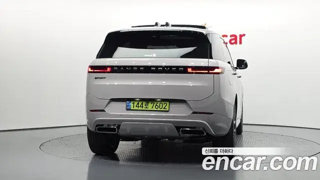 Land Rover Range Rover Sport 2025 — Photo 19/20