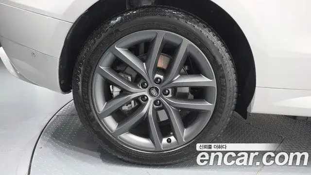 Land Rover Range Rover Sport 2025 — Photo 13/20