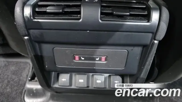 Land Rover Defender 2020 — ფოტო 1/20