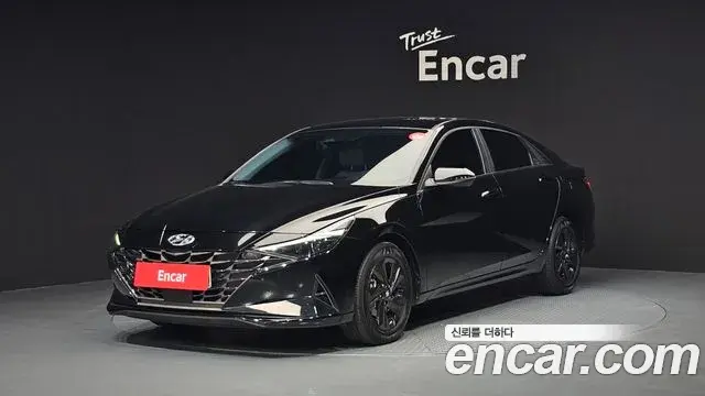 Hyundai The New Avante Hybrid 2021 — Photo 9/30