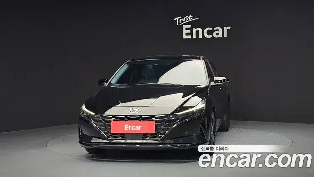 Hyundai The New Avante Hybrid 2021 — Photo 16/30