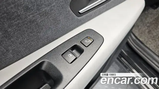 Hyundai The New Avante Hybrid 2021 — Photo 22/30