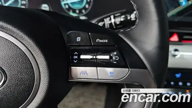 Hyundai The New Avante Hybrid 2021 — Photo 2/30