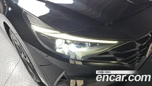 Hyundai The New Avante Hybrid 2021 — Photo 5/30