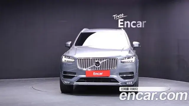 Volvo XC90 2019 — Фото 2/20
