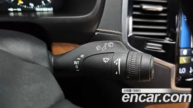 Volvo XC90 2019 — Şəkil 2/35